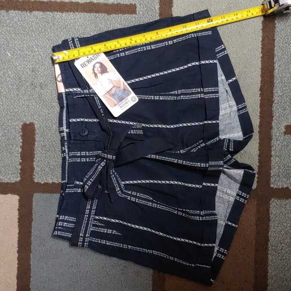 Rewash 🆕 Brand Striped Trouser Shorts 0 - Picture 13 of 14